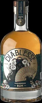 Bouteille de spiritueux : Golden Caribbean Rum de la marque Diablesse