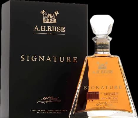 Bouteille de spiritueux : Signature de la marque A.H. Riise